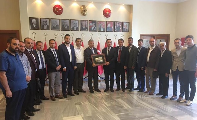 Kosova’lı din adamları İzmir’i ziyaret Etti