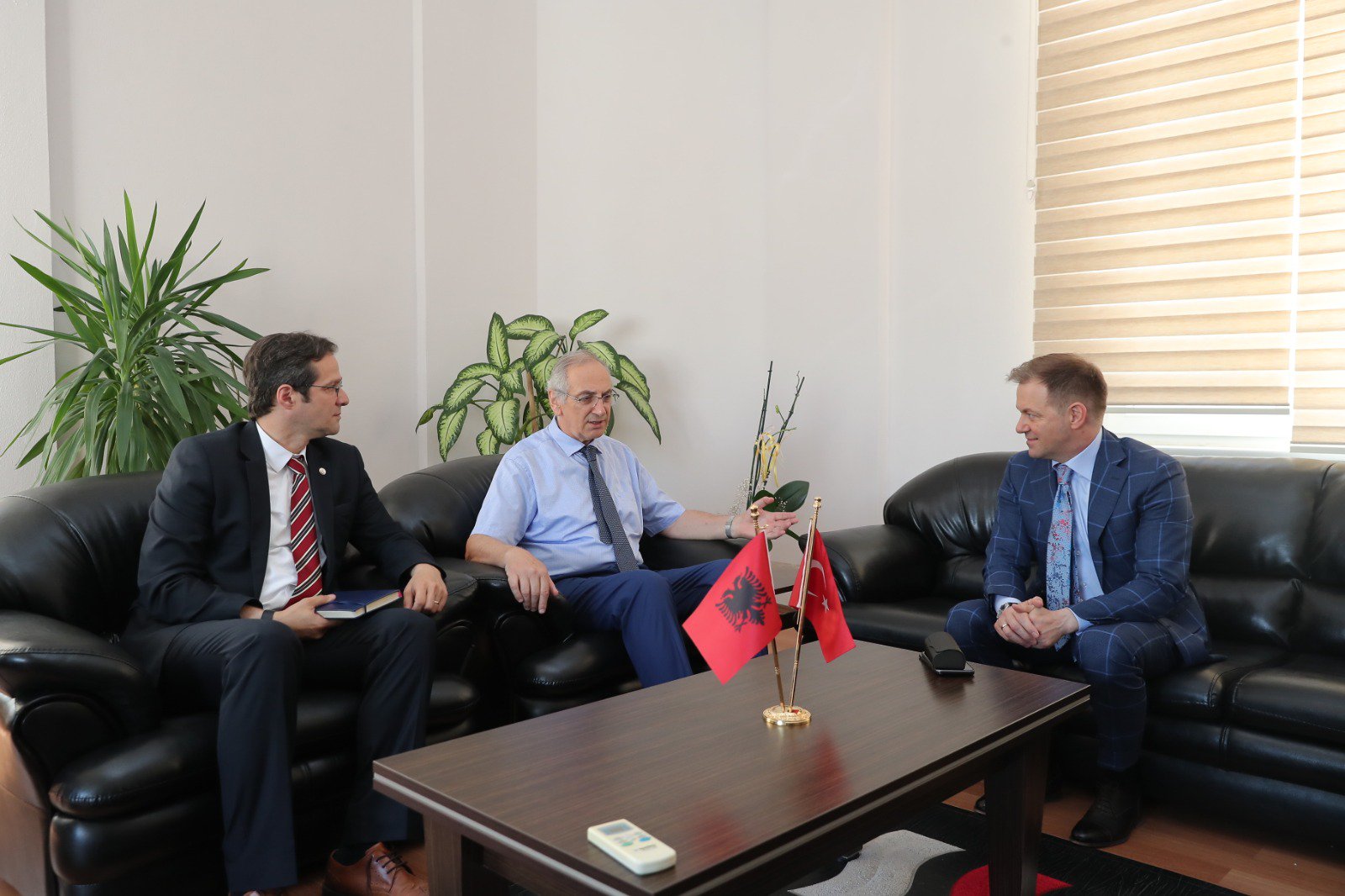 Elçi Gazheli Trakya Üniversitesini ziyaret etti