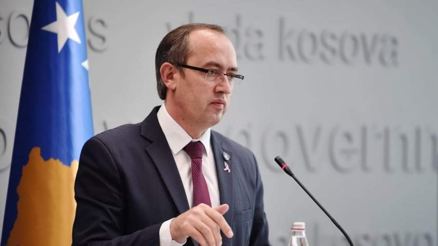 Kosova Başbakanı Hoti, Vuçiç’in açıklamalarına  tepki gösterdi.