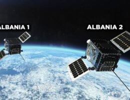 Arnavutluk Uyduları Fırlatıldı