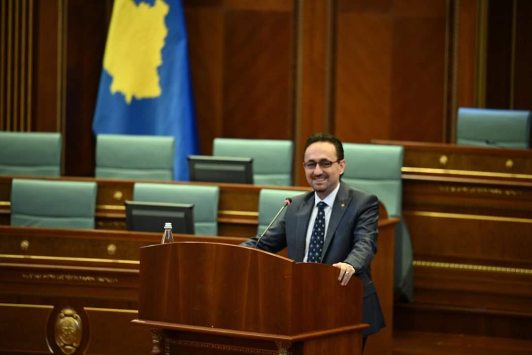 Zukali Kosova Meclisinde konuştu.