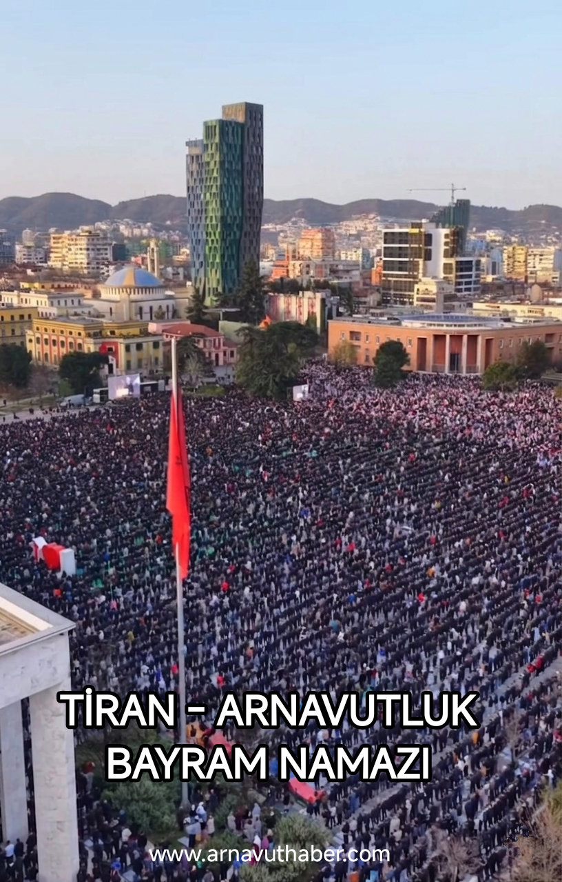 Bayram Sabahı, İskender Bey Meydanında Büyük Buluşma